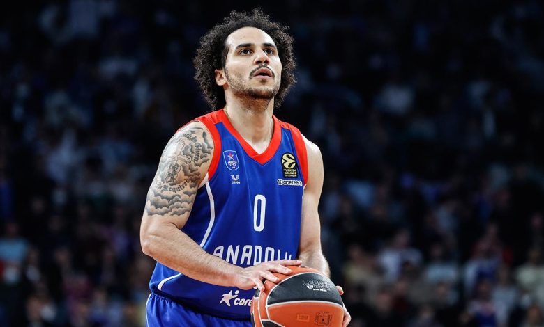 Anadolu Efes, İzmir Deplasmanında Karşıyaka'ya Fark Attı!